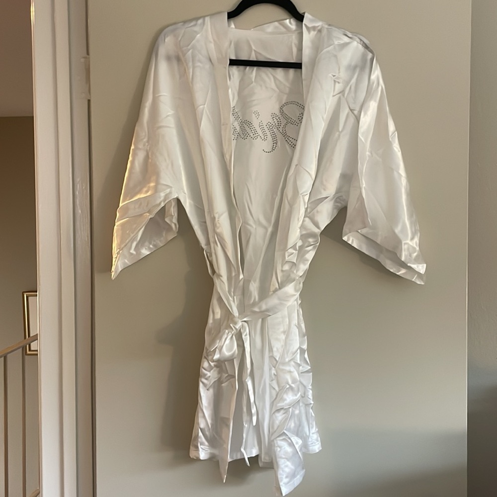 White Bride Rhinestone Satin Robe - Picture 4 of 4